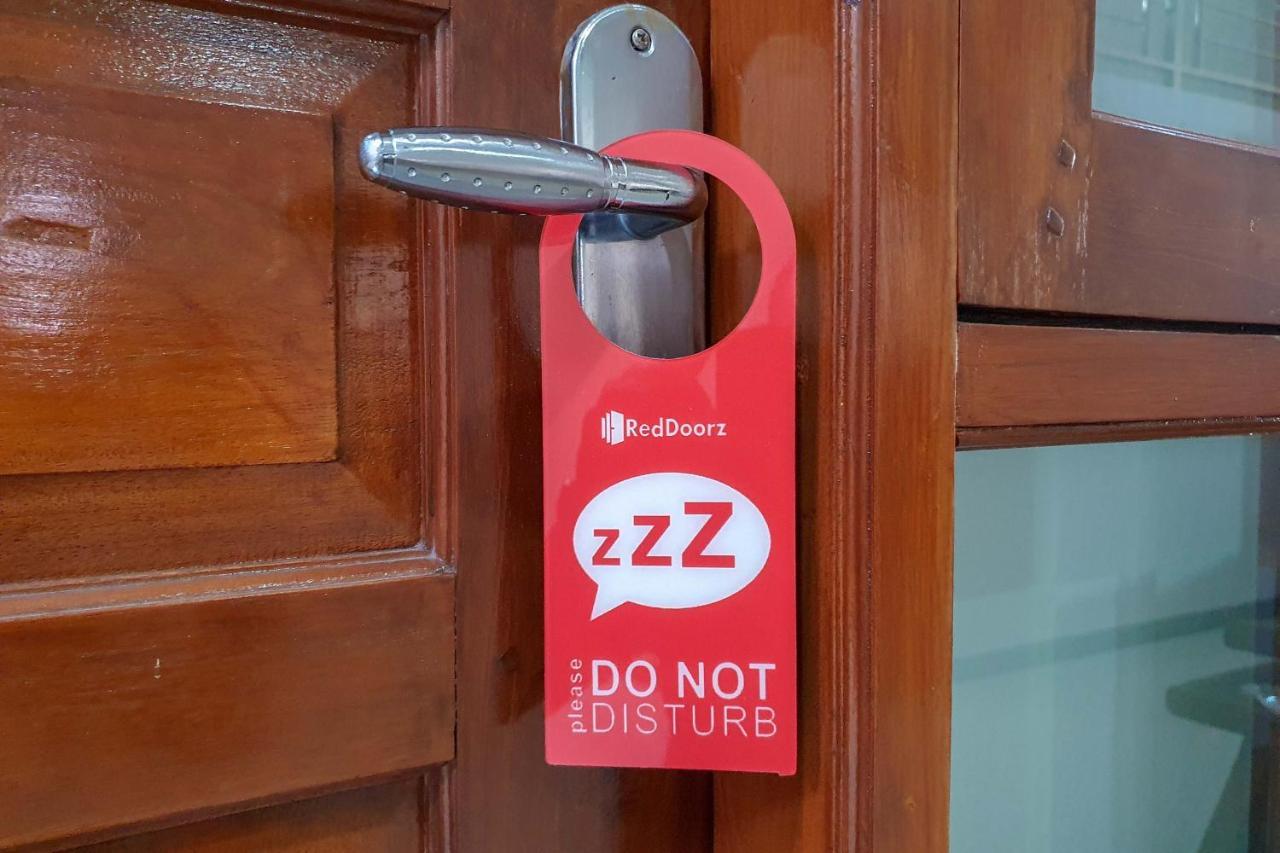 Reddoorz Syariah Near Solo Paragon Mall 2 Bonorejo Exterior foto