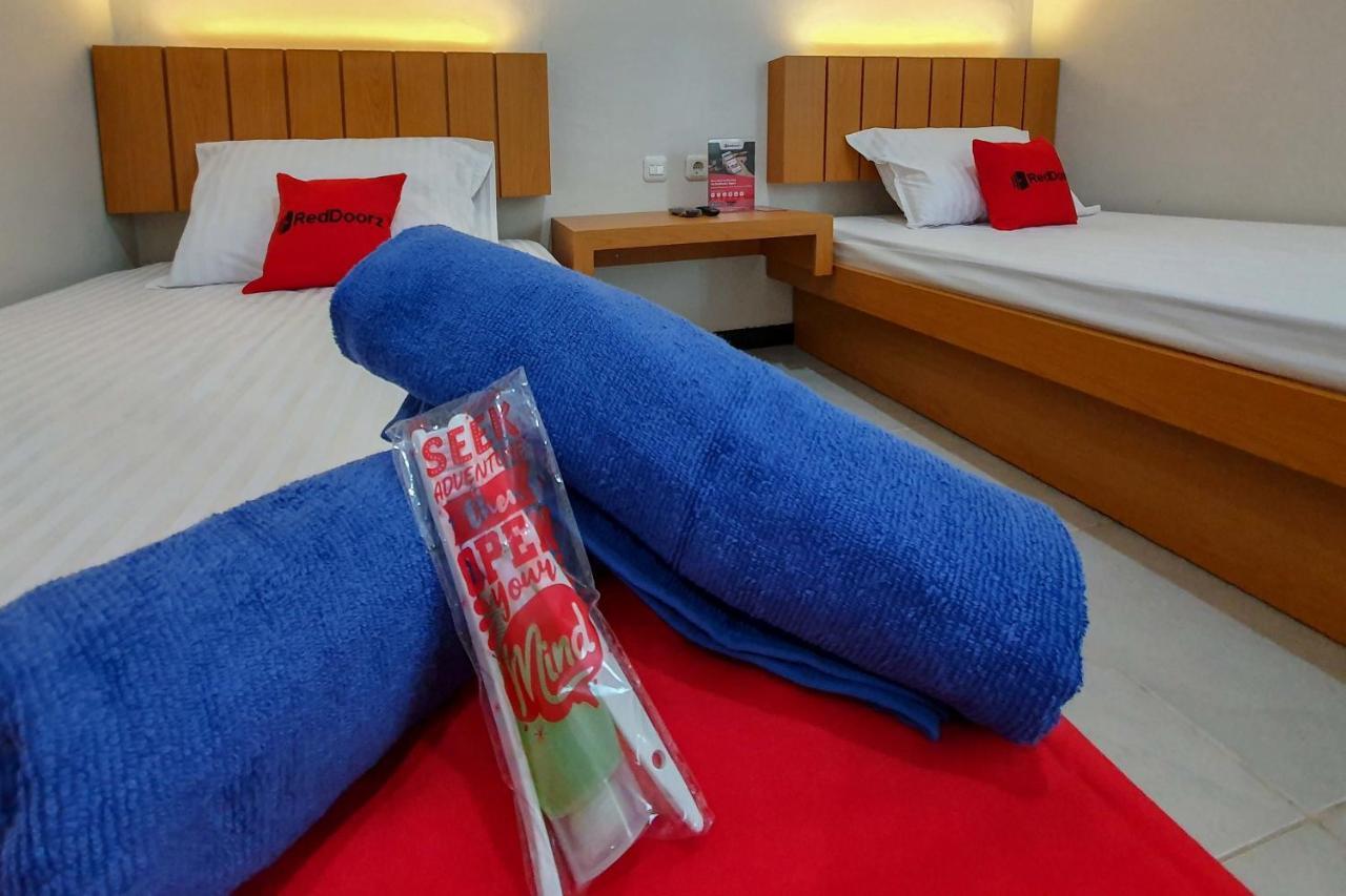 Reddoorz Syariah Near Solo Paragon Mall 2 Bonorejo Exterior foto